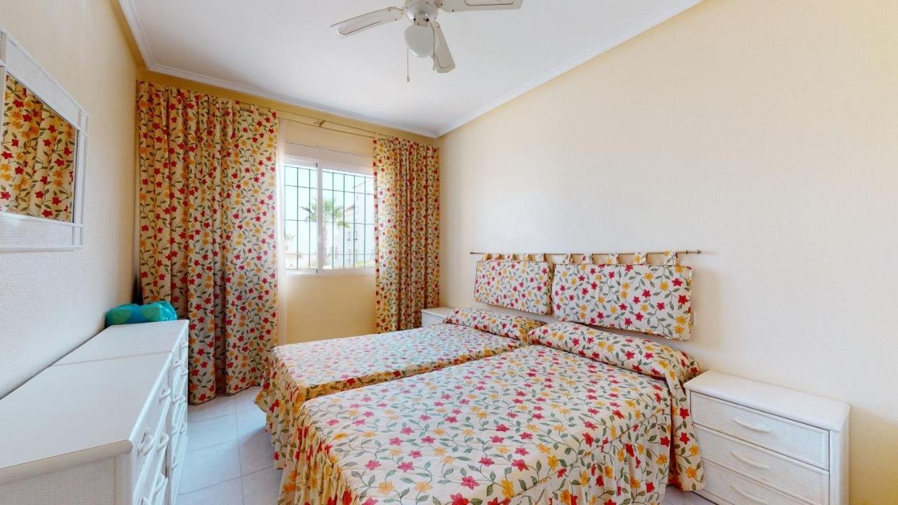 Cozy & Bright Bungalow Τορεβιέχα Εξωτερικό φωτογραφία